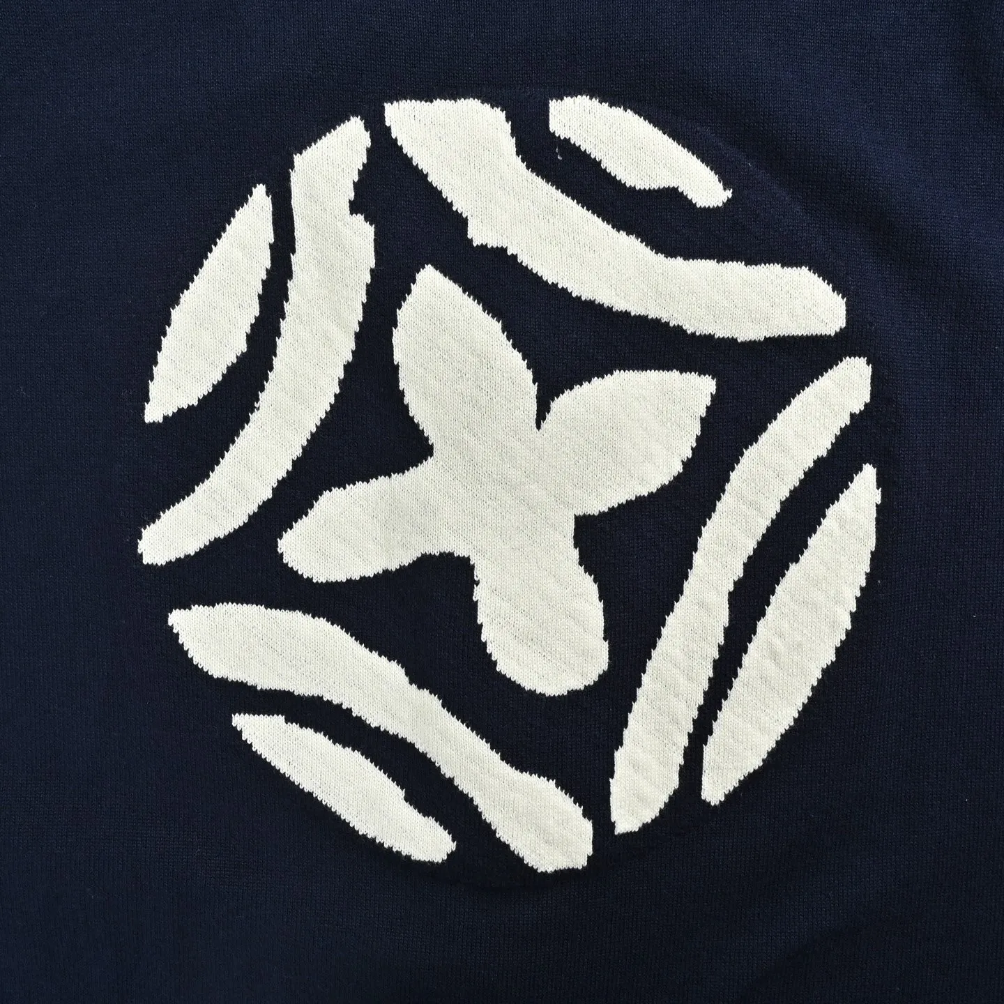 Louis Vuitton/ logo